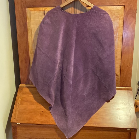 Purple suede poncho - Picture 3 of 3